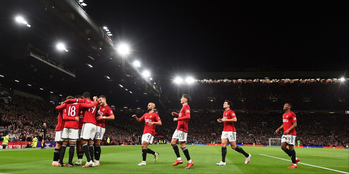 £18.2m-a-year Man Utd ace Ten Hag called "very important" set to agree exit