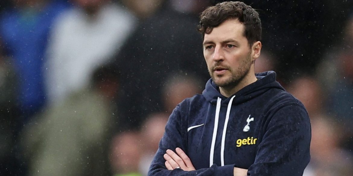 West Brom targeting "fantastic" EFL ace who could be Mason's first signing