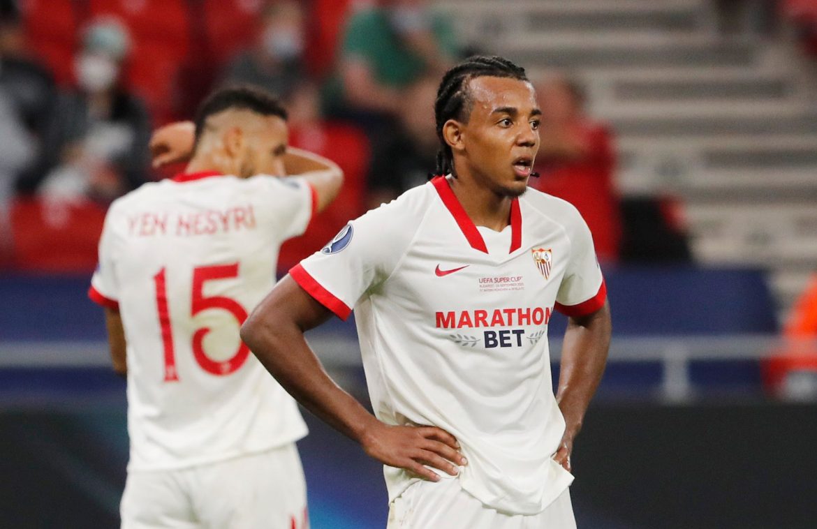 Expert reveals Chelsea have agreed contract with target Kounde
